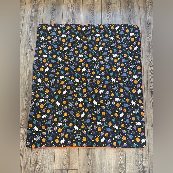 Other - Vintage Halloween Themed Blanket